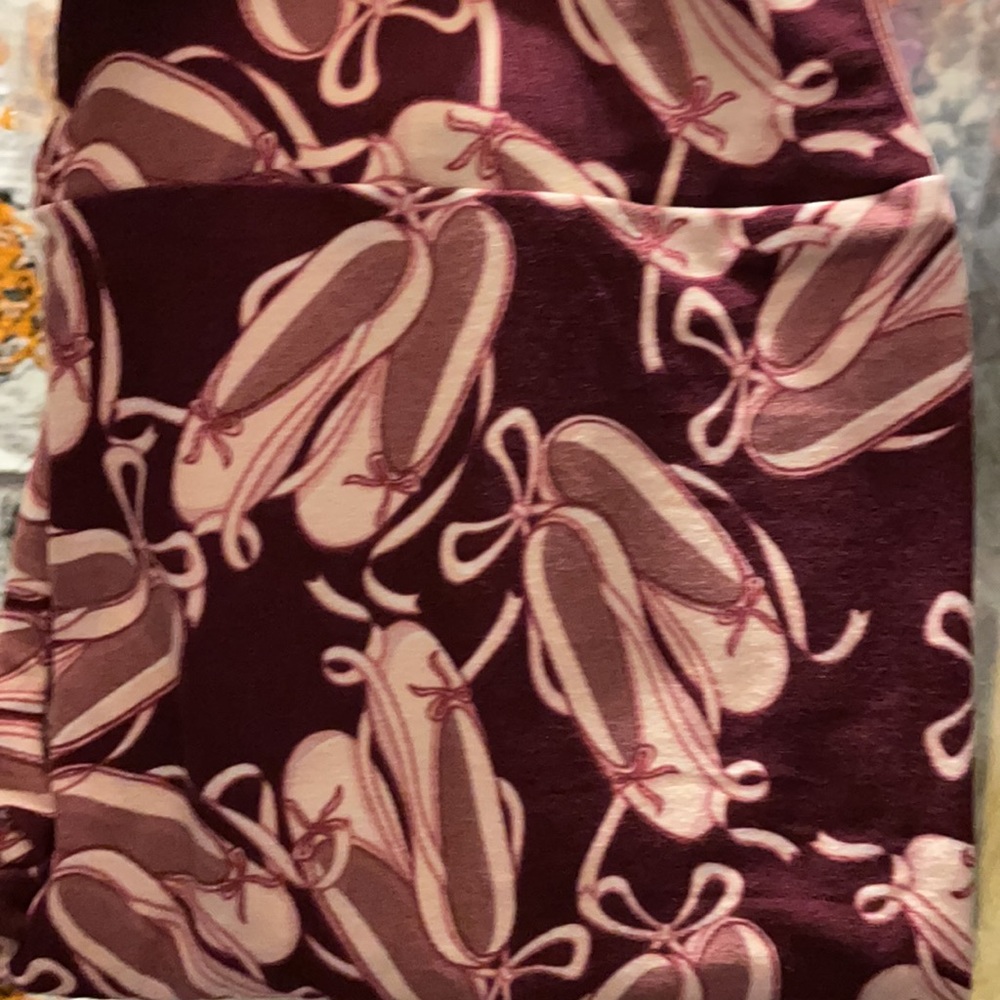 NWOT - LuLaRoe ballet slipper leggings